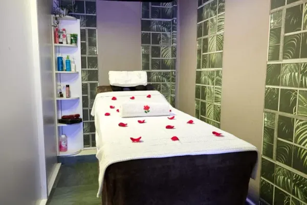 Massage relaxant à Androhibe Antananarivo - Soin corps et bien-être chez Linea Beauty