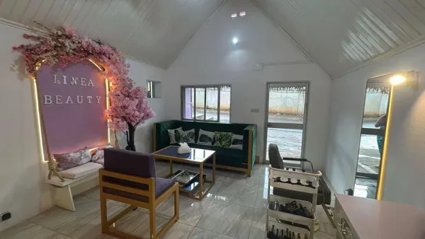 Salon de beauté Linea Beauty Androhibe - Espace coiffure et manucure moderne à Antananarivo