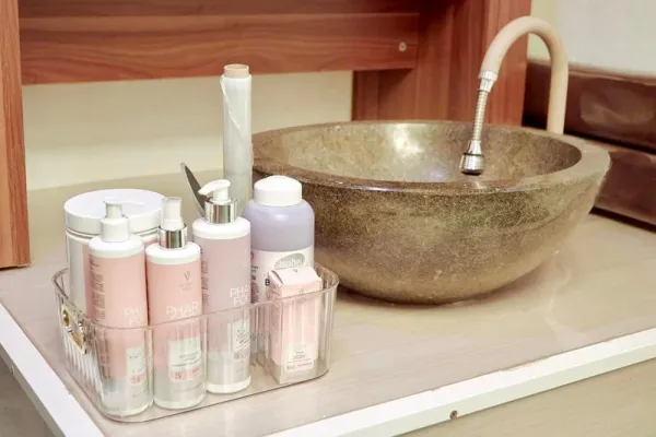 Soin visage éclat et anti-âge à Androhibe - Institut de beauté expert à Tana